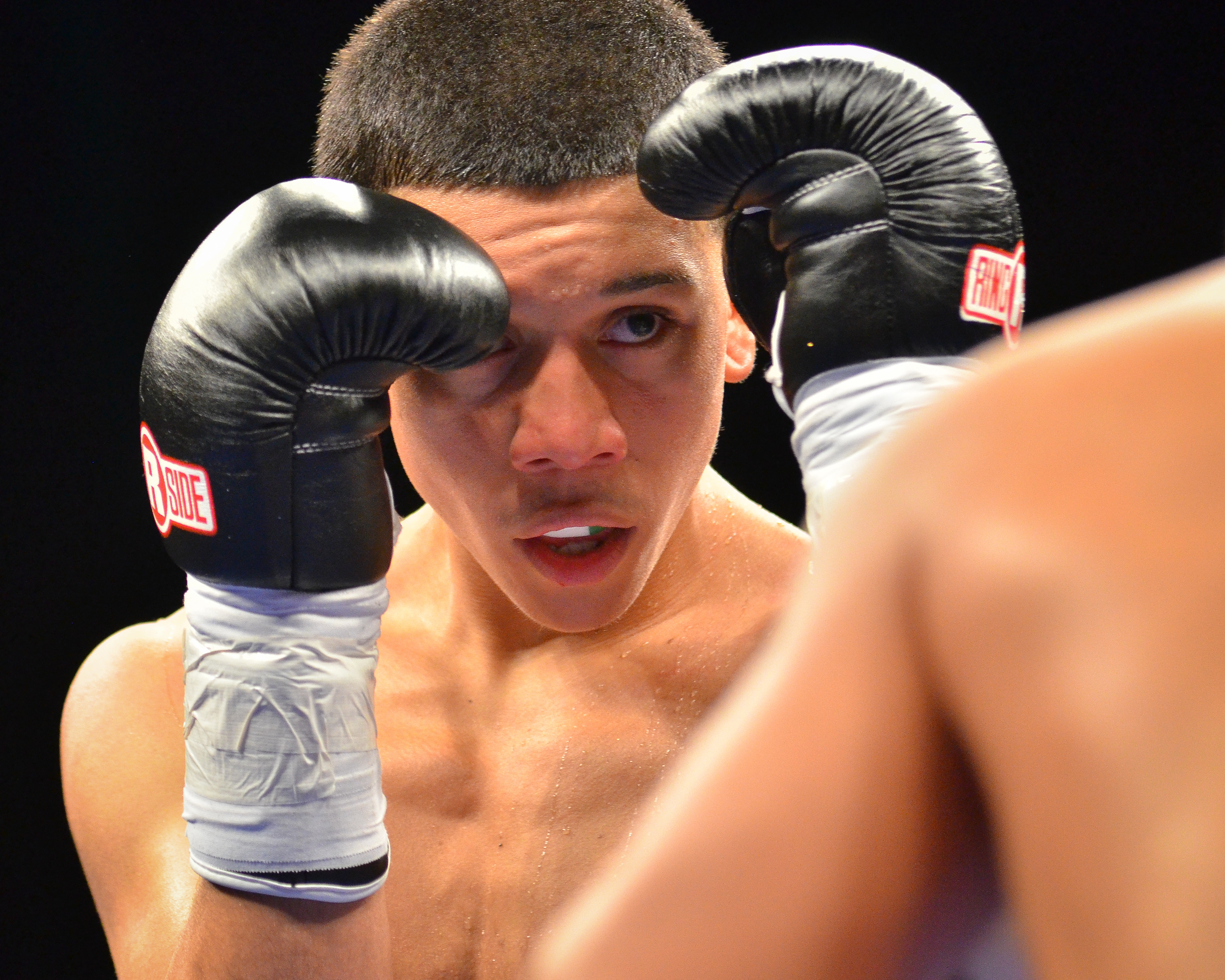 Joel Diaz Jr. (12-0, 11 KOs) scores 5th round TKO in Houston Texas